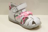 Dievčenské kožené biele sandále s kvetinovým vzorom Primigi